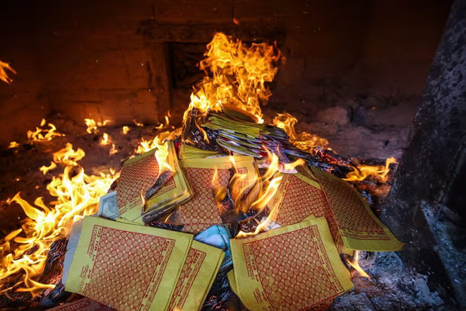 GS.TS Nguyễn Chí Bền: Ranh giới giữa "tín ngưỡng" và "mê tín" rất mong manh ảnh 2