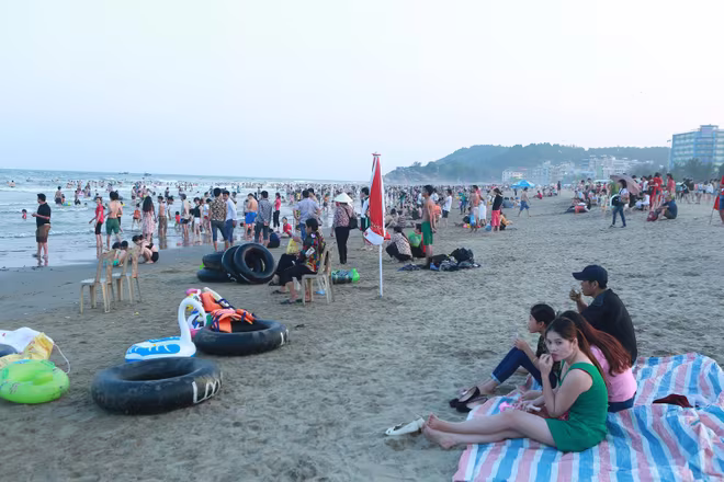 Sẽ bắn pháo hoa chào mừng lễ hội du lịch biển Sầm Sơn 2018 ảnh 1 Sẽ bắn pháo hoa chào mừng lễ hội du lịch biển Sầm Sơn 2018 ảnh 1