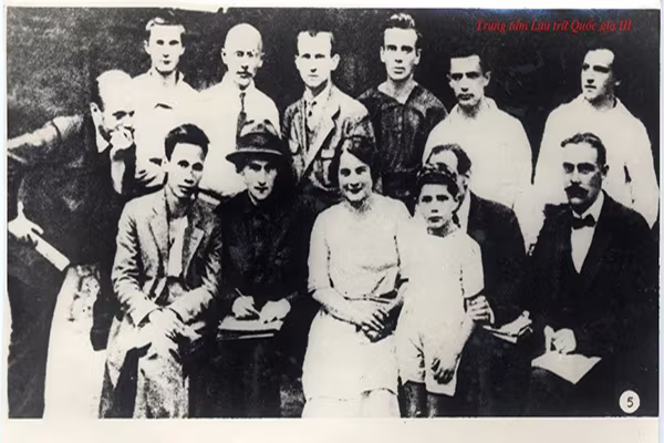 Khai mạc triển lãm về Chủ tịch Hồ Chí Minh tại trụ sở chính của UNESCO ảnh 4 Khai mạc triển lãm về Chủ tịch Hồ Chí Minh tại trụ sở chính của UNESCO ảnh 4