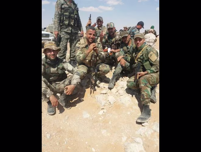 Dưới sự lãnh đạo của quân đội Cộng hòa Syria, SAA bắt đầu chiến dịch quét sạch căn cứ IS tại Deir Ezzor, Syria