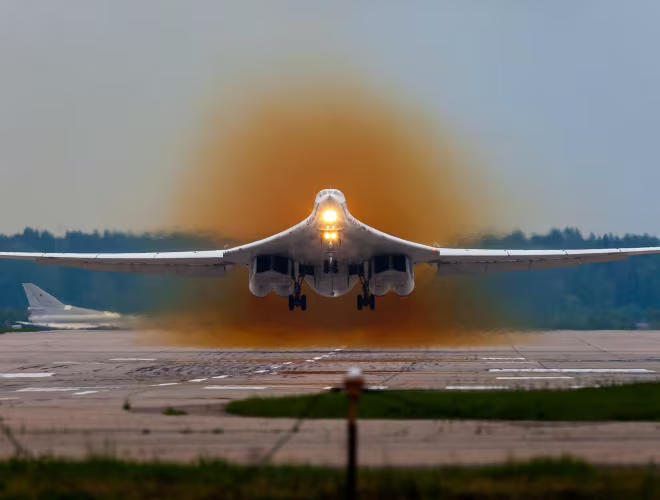 Máy bay ném bom chiến lược Tupolev-160M2 Máy bay ném bom chiến lược Tupolev-160M2