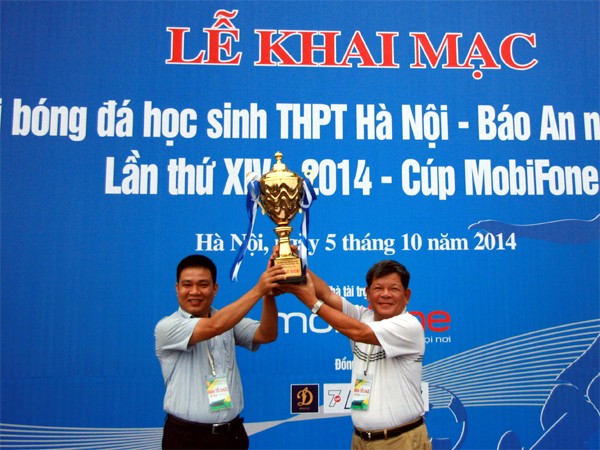 Hứng khởi bước vào mùa thứ 14, Giải bóng đá học sinh THPT Hà Nội ảnh 1 Hứng khởi bước vào mùa thứ 14, Giải bóng đá học sinh THPT Hà Nội ảnh 1