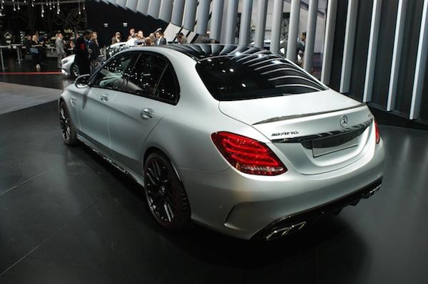 Mercedes-Benz C63 AMG “khoe cơ bắp” tại triển lãm xe Paris ảnh 4 Mercedes-Benz C63 AMG “khoe cơ bắp” tại triển lãm xe Paris ảnh 4