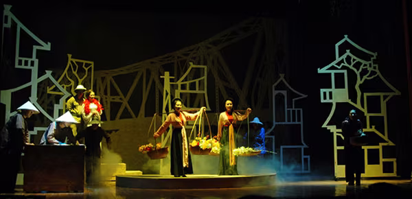 Liên hoan Sân khấu Thủ đô lần thứ nhất: Nơi hò hẹn của những người yêu Hà Nội ảnh 1 Liên hoan Sân khấu Thủ đô lần thứ nhất: Nơi hò hẹn của những người yêu Hà Nội ảnh 1