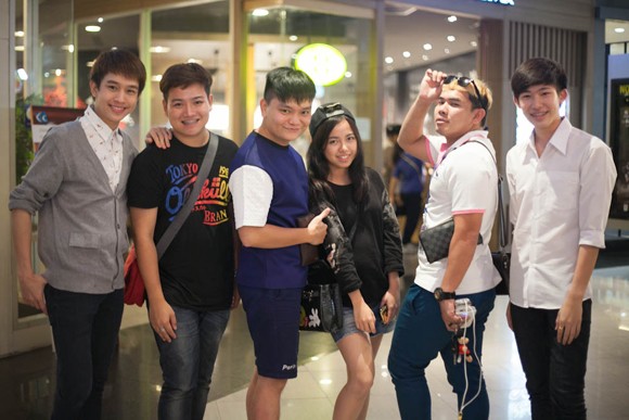 Theo chân stylist Trịnh Tú Trung dạo chơi Bangkok cùng hot boy Fluke Pongsatorn ảnh 9 Theo chân stylist Trịnh Tú Trung dạo chơi Bangkok cùng hot boy Fluke Pongsatorn ảnh 9