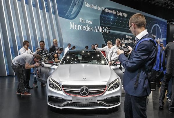 Mercedes-Benz C63 AMG “khoe cơ bắp” tại triển lãm xe Paris ảnh 5 Mercedes-Benz C63 AMG “khoe cơ bắp” tại triển lãm xe Paris ảnh 5