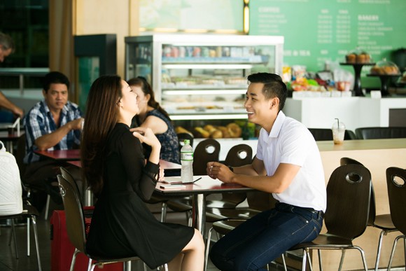 Bắt gặp MC Nguyên Khang và Miss Ngôi sao Bích Khanh hẹn hò đi Thái Lan ảnh 4 Bắt gặp MC Nguyên Khang và Miss Ngôi sao Bích Khanh hẹn hò đi Thái Lan ảnh 4