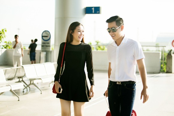 Bắt gặp MC Nguyên Khang và Miss Ngôi sao Bích Khanh hẹn hò đi Thái Lan ảnh 2 Bắt gặp MC Nguyên Khang và Miss Ngôi sao Bích Khanh hẹn hò đi Thái Lan ảnh 2