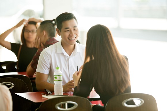 Bắt gặp MC Nguyên Khang và Miss Ngôi sao Bích Khanh hẹn hò đi Thái Lan ảnh 5 Bắt gặp MC Nguyên Khang và Miss Ngôi sao Bích Khanh hẹn hò đi Thái Lan ảnh 5