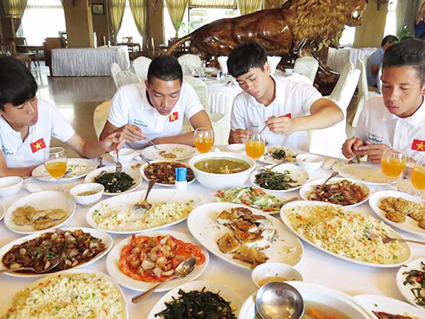 ĐT U19 Việt Nam dự giải U19 châu Á: Tự tin ra biển lớn ảnh 1 ĐT U19 Việt Nam dự giải U19 châu Á: Tự tin ra biển lớn ảnh 1