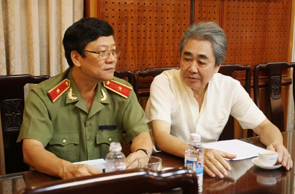 Điểm hẹn ấm áp, thân tình của giới văn nghệ, trí thức Thủ đô ảnh 6 Điểm hẹn ấm áp, thân tình của giới văn nghệ, trí thức Thủ đô ảnh 6