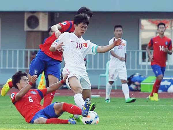 "Bầu" Đức và hai lần cúi đầu chết lặng... ảnh 1 "Bầu" Đức và hai lần cúi đầu chết lặng... ảnh 1