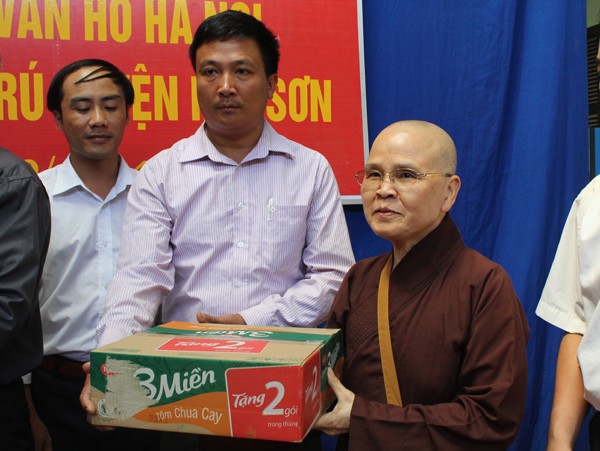 Báo ANTĐ cùng các nhà hảo tâm mang hơi ấm đến vùng cao Sơn La ảnh 5 Báo ANTĐ cùng các nhà hảo tâm mang hơi ấm đến vùng cao Sơn La ảnh 5