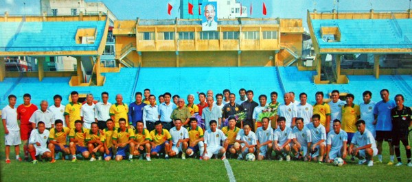 Trận giao hữu thắm tình đoàn kết của các cựu danh thủ ngành Công an ảnh 1 Trận giao hữu thắm tình đoàn kết của các cựu danh thủ ngành Công an ảnh 1