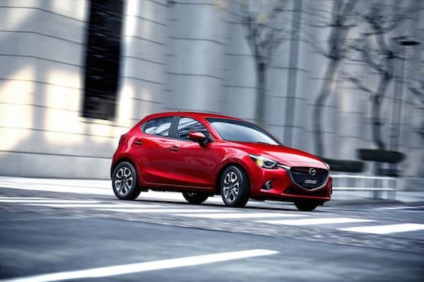 Hatchback cỡ nhỏ Mazda2 2015 lộ thông số kĩ thuật chi tiết ảnh 1 Hatchback cỡ nhỏ Mazda2 2015 lộ thông số kĩ thuật chi tiết ảnh 1