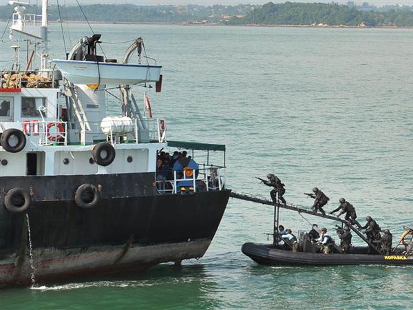 Nỗi ám ảnh hải tặc Đông Nam Á: Cuộc chiến chống cướp biển thế hệ mới ảnh 1 Nỗi ám ảnh hải tặc Đông Nam Á: Cuộc chiến chống cướp biển thế hệ mới ảnh 1