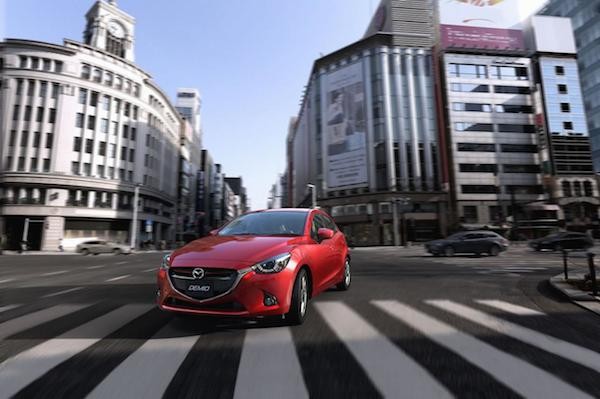 Hatchback cỡ nhỏ Mazda2 2015 lộ thông số kĩ thuật chi tiết ảnh 3 Hatchback cỡ nhỏ Mazda2 2015 lộ thông số kĩ thuật chi tiết ảnh 3