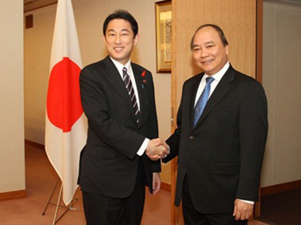 Mời Thủ tướng Shinzo Abe thăm Việt Nam sớm nhất có thể ảnh 1 Mời Thủ tướng Shinzo Abe thăm Việt Nam sớm nhất có thể ảnh 1