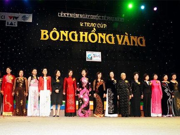 Những nữ dũng sĩ trên mặt trận kinh tế ảnh 1 Những nữ dũng sĩ trên mặt trận kinh tế ảnh 1