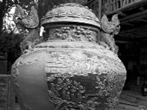 Người có tài biến đất sét thành đồ cổ ảnh 2 Người có tài biến đất sét thành đồ cổ ảnh 2