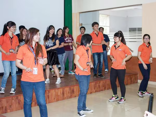 Có thể kiếm ngoại tệ từ giáo dục ảnh 1