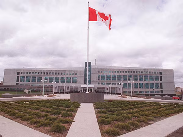 Chiến tuyến từ xa ảnh 1