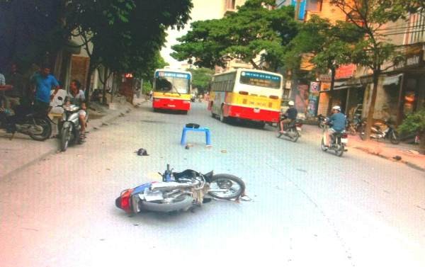 Truy tìm tung tích lái xe liên quan đến vụ TNGT chết người ảnh 1 Truy tìm tung tích lái xe liên quan đến vụ TNGT chết người ảnh 1