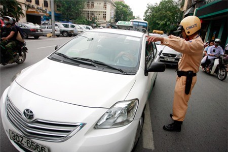 Tuyên truyền Luật Giao thông và phòng chống tội phạm cho hơn 1.000 lái xe taxi ảnh 1 Tuyên truyền Luật Giao thông và phòng chống tội phạm cho hơn 1.000 lái xe taxi ảnh 1