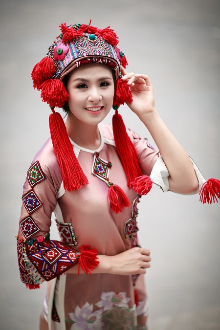 Áo dài Việt đến kinh đô thời trang thế giới ảnh 1 Áo dài Việt đến kinh đô thời trang thế giới ảnh 1