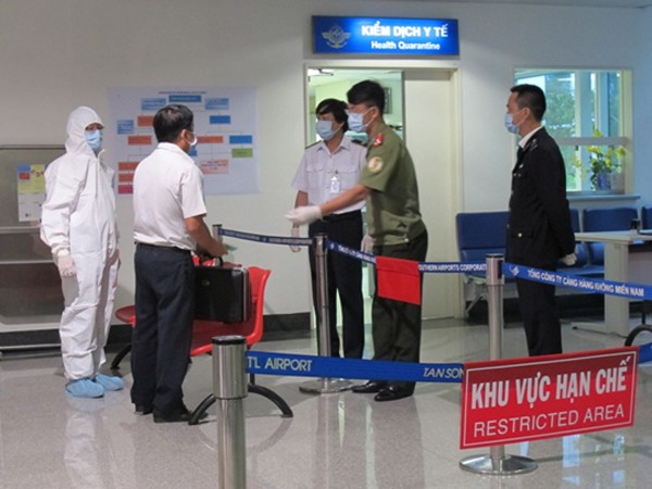 Bệnh viện Đà Nẵng vẫn thắt chặt vùng cách ly bệnh nhân nhiễm Ebola ảnh 1 Bệnh viện Đà Nẵng vẫn thắt chặt vùng cách ly bệnh nhân nhiễm Ebola ảnh 1