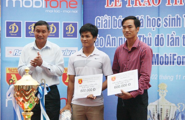 THPT Trần Quốc Tuấn lần thứ 2 đăng quang giải bóng đá học sinh Hà Nội ảnh 14 THPT Trần Quốc Tuấn lần thứ 2 đăng quang giải bóng đá học sinh Hà Nội ảnh 14
