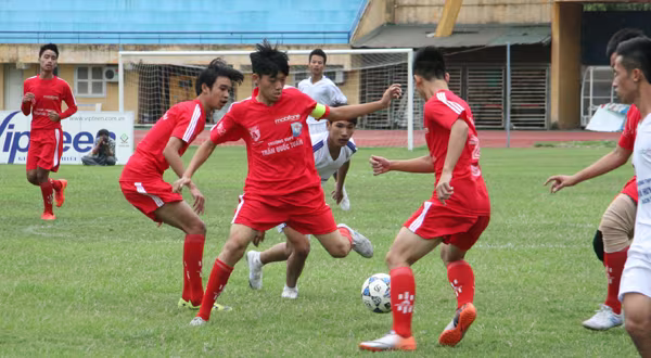 THPT Trần Quốc Tuấn lần thứ 2 đăng quang giải bóng đá học sinh Hà Nội ảnh 1 THPT Trần Quốc Tuấn lần thứ 2 đăng quang giải bóng đá học sinh Hà Nội ảnh 1