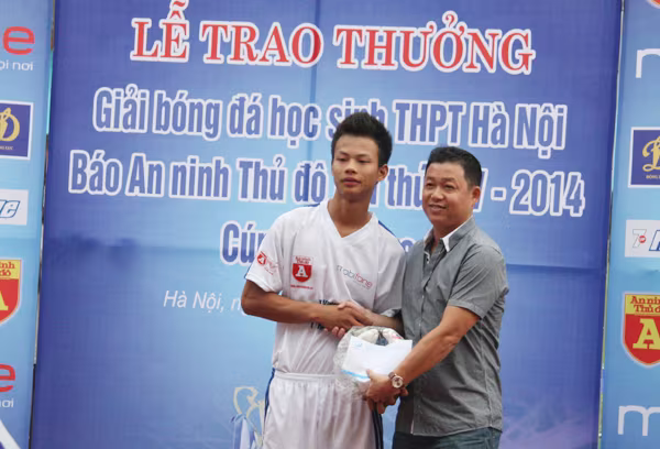 THPT Trần Quốc Tuấn lần thứ 2 đăng quang giải bóng đá học sinh Hà Nội ảnh 15 THPT Trần Quốc Tuấn lần thứ 2 đăng quang giải bóng đá học sinh Hà Nội ảnh 15