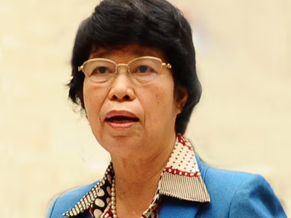 Không nên hỗ trợ cử nhân quay lại học nghề ảnh 1