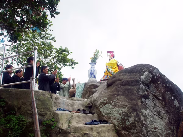 Vùng đất có hàng loạt tảng đá biết thức tỉnh lòng người ảnh 1 Vùng đất có hàng loạt tảng đá biết thức tỉnh lòng người ảnh 1