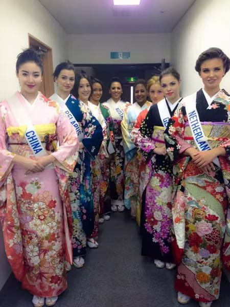 Hoa hậu Đặng Thu Thảo “bỡ ngỡ” diện Kimono ảnh 9 Hoa hậu Đặng Thu Thảo “bỡ ngỡ” diện Kimono ảnh 9