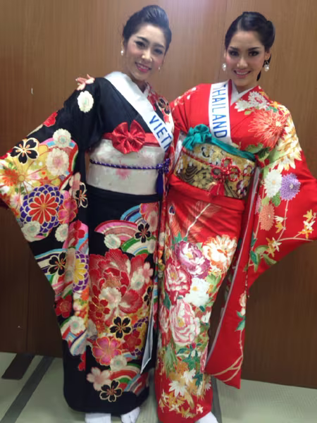 Hoa hậu Đặng Thu Thảo “bỡ ngỡ” diện Kimono ảnh 2 Hoa hậu Đặng Thu Thảo “bỡ ngỡ” diện Kimono ảnh 2
