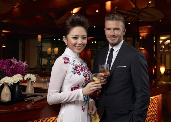 Beckham đánh lẻ chụp ảnh “tự sướng” với Tóc Tiên ảnh 4 Beckham đánh lẻ chụp ảnh “tự sướng” với Tóc Tiên ảnh 4
