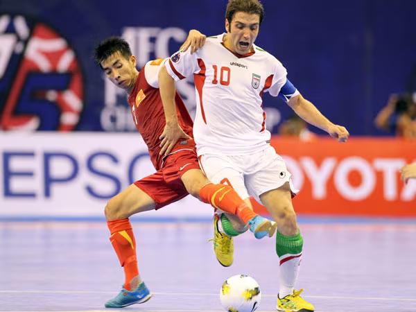 Tuyển Việt Nam thua Tuyển Iran 1-6 trong trận đấu tập trước giải Grand Prix ảnh 1