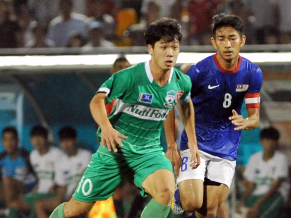 Lùm xùm quanh tuổi thật của Công Phượng: Dừng lại được rồi! ảnh 1