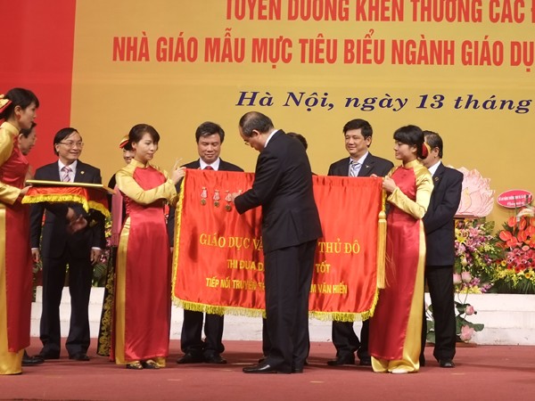 Trao tặng Sở GD-ĐT Hà Nội Huân chương Độc lập hạng Nhất ảnh 1 Trao tặng Sở GD-ĐT Hà Nội Huân chương Độc lập hạng Nhất ảnh 1