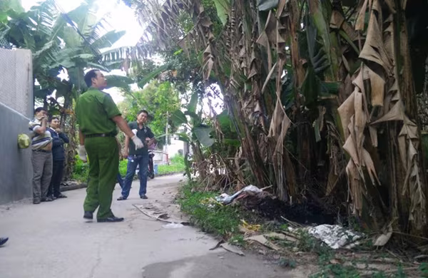 Hà Nội: Chồng “bệnh hoạn” giết vợ mới cưới ảnh 2 Hà Nội: Chồng “bệnh hoạn” giết vợ mới cưới ảnh 2