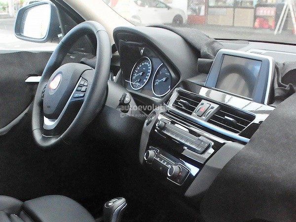 Lộ ảnh nội thất của BMW X1 thế hệ mới ảnh 1 Lộ ảnh nội thất của BMW X1 thế hệ mới ảnh 1
