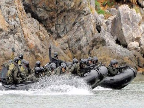 Nhật diễn tập tái chiếm đảo, nhằm bảo vệ các đảo xa ảnh 1