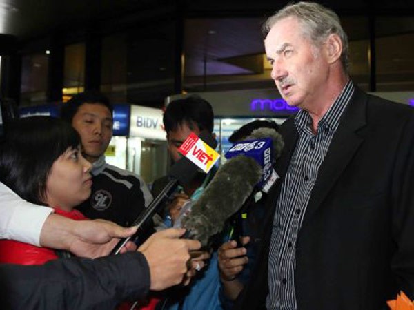 Đối thủ đáng gờm nhất của đội tuyển Việt Nam tại vòng bảng AFF Cup 2014 đã tới Hà Nội ảnh 1 Đối thủ đáng gờm nhất của đội tuyển Việt Nam tại vòng bảng AFF Cup 2014 đã tới Hà Nội ảnh 1