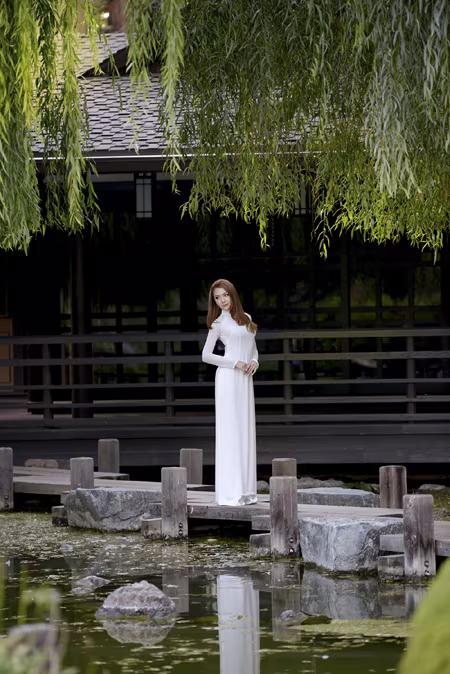 Hoa hậu Jennifer Chung thướt tha trong tà áo dài ảnh 4 Hoa hậu Jennifer Chung thướt tha trong tà áo dài ảnh 4