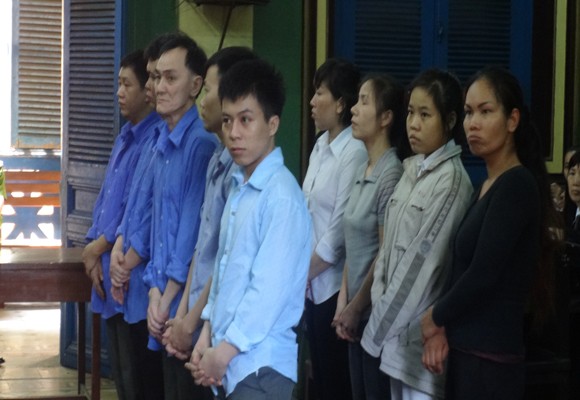 Băng nhóm “nam thanh, nữ tú” chuyên dàn cảnh móc túi khách nước ngoài ảnh 1 Băng nhóm “nam thanh, nữ tú” chuyên dàn cảnh móc túi khách nước ngoài ảnh 1