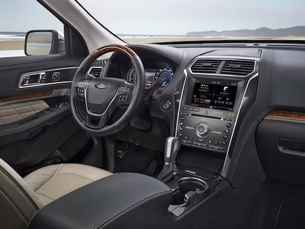 Ford chính thức giới thiệu Explorer 2016 Los Angeles Auto Show ảnh 2 Ford chính thức giới thiệu Explorer 2016 Los Angeles Auto Show ảnh 2