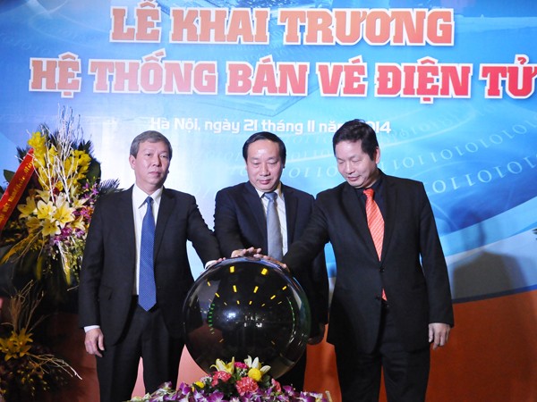 Chấm dứt cảnh chen lấn mua vé tàu hỏa ảnh 1 Chấm dứt cảnh chen lấn mua vé tàu hỏa ảnh 1
