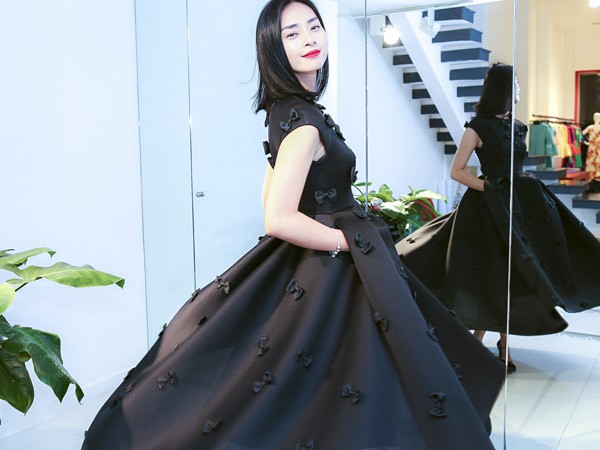 Ngô Thanh Vân đầy bí ẩn và quyến rũ trong trang phục Twins ảnh 5 Ngô Thanh Vân đầy bí ẩn và quyến rũ trong trang phục Twins ảnh 5